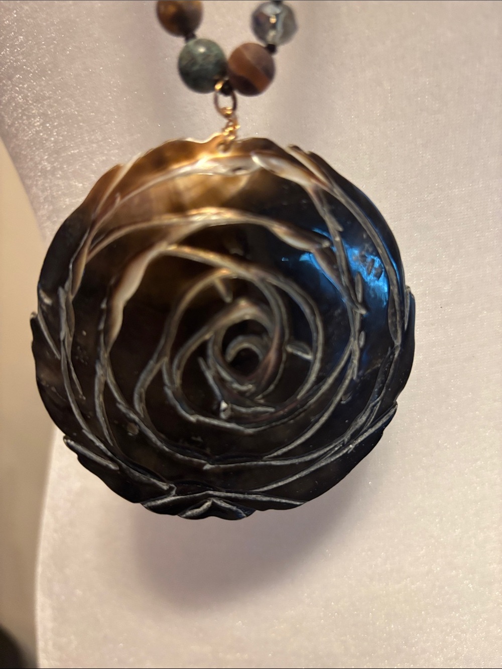 Handcrafted Rose Pendant Beaded Necklace - Picture 4 of 8